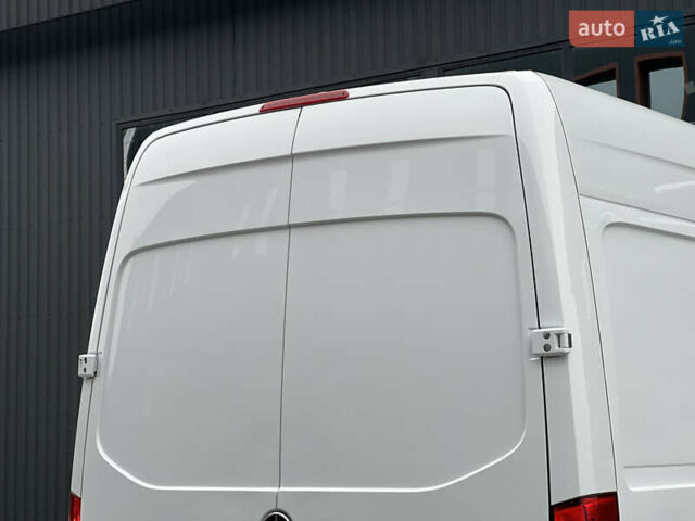Білий Мерседес Sprinter, об'ємом двигуна 2.2 л та пробігом 249 тис. км за 23900 $, фото 77 на Automoto.ua