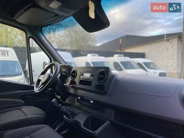 Белый Мерседес Sprinter, объемом двигателя 2.2 л и пробегом 150 тыс. км за 23370 $, фото 43 на Automoto.ua