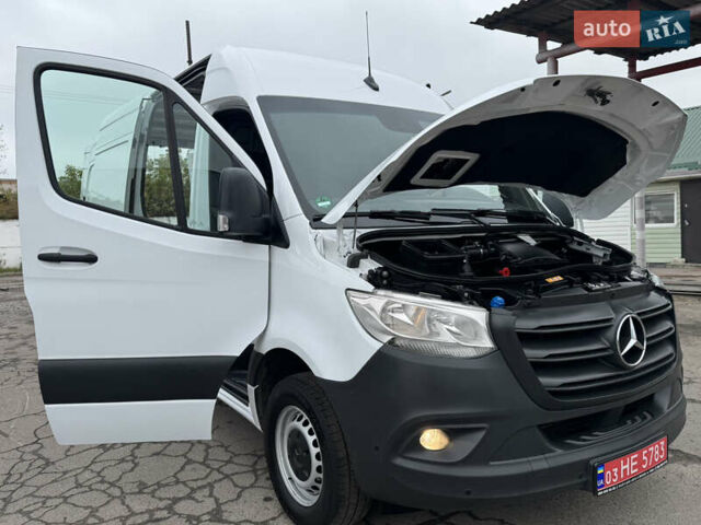 Белый Мерседес Sprinter, объемом двигателя 2.14 л и пробегом 256 тыс. км за 26900 $, фото 47 на Automoto.ua