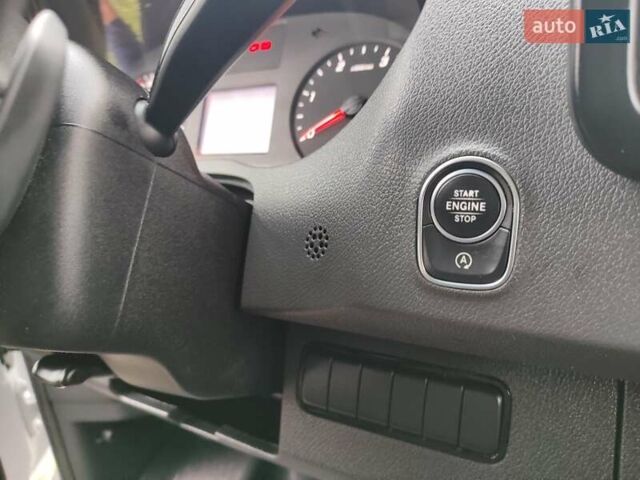 Белый Мерседес Sprinter, объемом двигателя 2.2 л и пробегом 246 тыс. км за 25700 $, фото 26 на Automoto.ua