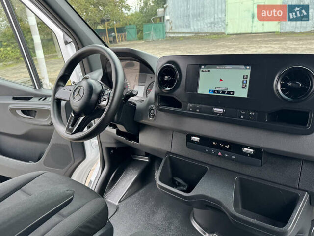 Белый Мерседес Sprinter, объемом двигателя 2.14 л и пробегом 256 тыс. км за 26900 $, фото 34 на Automoto.ua