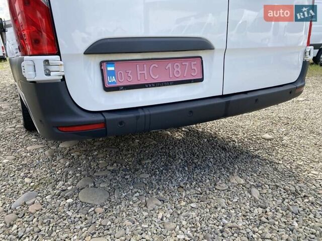 Белый Мерседес Sprinter, объемом двигателя 2.2 л и пробегом 198 тыс. км за 27999 $, фото 17 на Automoto.ua