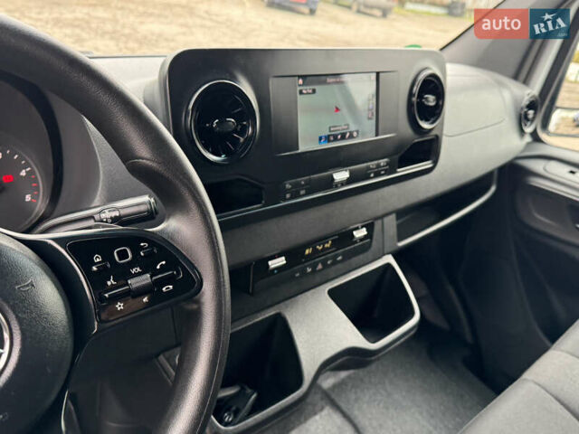 Белый Мерседес Sprinter, объемом двигателя 2.14 л и пробегом 256 тыс. км за 26900 $, фото 22 на Automoto.ua