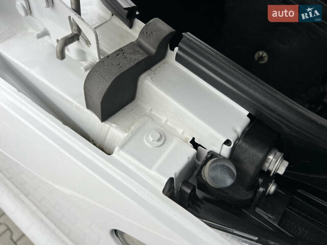 Білий Мерседес Sprinter, об'ємом двигуна 2.2 л та пробігом 249 тис. км за 23900 $, фото 159 на Automoto.ua