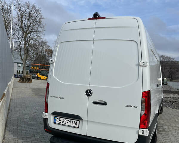 Белый Мерседес Sprinter, объемом двигателя 2.99 л и пробегом 230 тыс. км за 39900 $, фото 7 на Automoto.ua