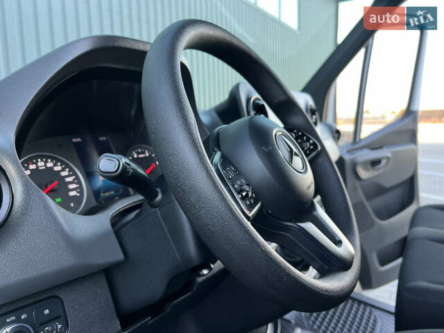 Белый Мерседес Sprinter, объемом двигателя 2.2 л и пробегом 203 тыс. км за 23800 $, фото 145 на Automoto.ua