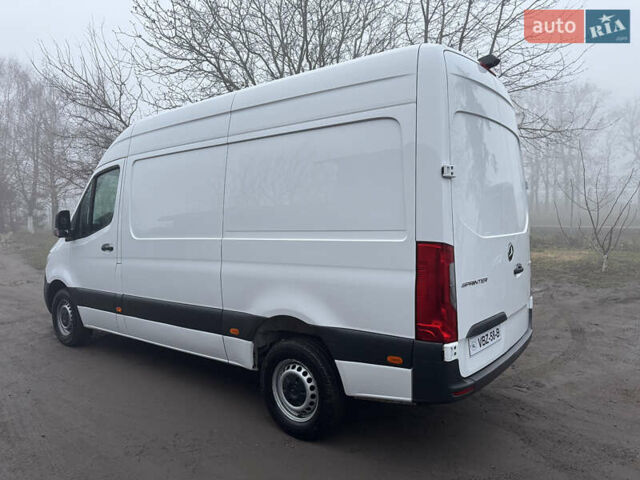Белый Мерседес Sprinter, объемом двигателя 2.2 л и пробегом 297 тыс. км за 24700 $, фото 12 на Automoto.ua