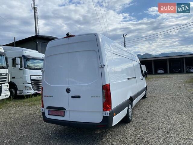 Белый Мерседес Sprinter, объемом двигателя 2.2 л и пробегом 198 тыс. км за 27999 $, фото 9 на Automoto.ua