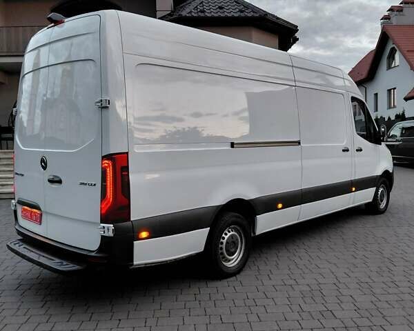 Белый Мерседес Sprinter, объемом двигателя 3 л и пробегом 365 тыс. км за 32000 $, фото 5 на Automoto.ua