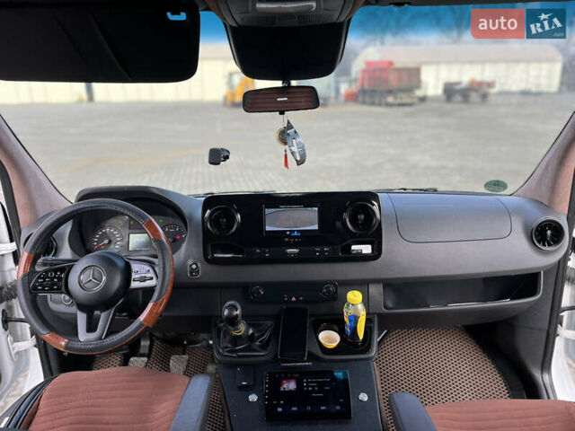Білий Мерседес Sprinter, об'ємом двигуна 2.99 л та пробігом 386 тис. км за 44440 $, фото 20 на Automoto.ua