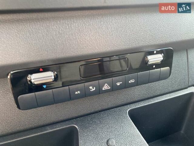 Белый Мерседес Sprinter, объемом двигателя 2.2 л и пробегом 198 тыс. км за 27999 $, фото 51 на Automoto.ua