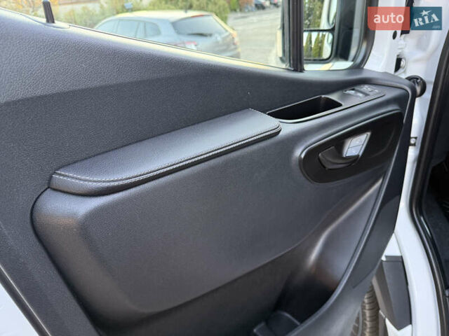 Білий Мерседес Sprinter, об'ємом двигуна 3 л та пробігом 260 тис. км за 34800 $, фото 32 на Automoto.ua