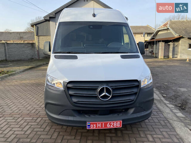 Белый Мерседес Sprinter, объемом двигателя 2.2 л и пробегом 270 тыс. км за 24800 $, фото 1 на Automoto.ua