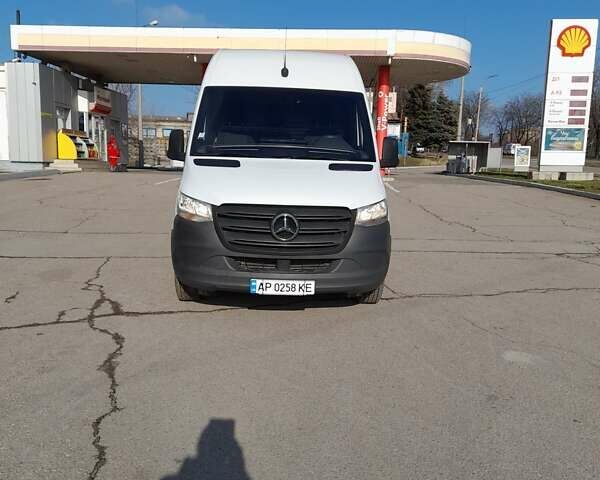 Белый Мерседес Sprinter, объемом двигателя 1.95 л и пробегом 214 тыс. км за 24900 $, фото 1 на Automoto.ua