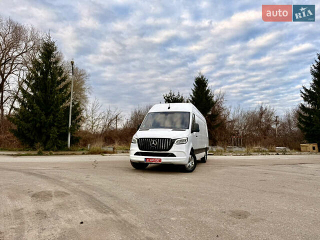 Белый Мерседес Sprinter, объемом двигателя 2.14 л и пробегом 299 тыс. км за 33900 $, фото 58 на Automoto.ua