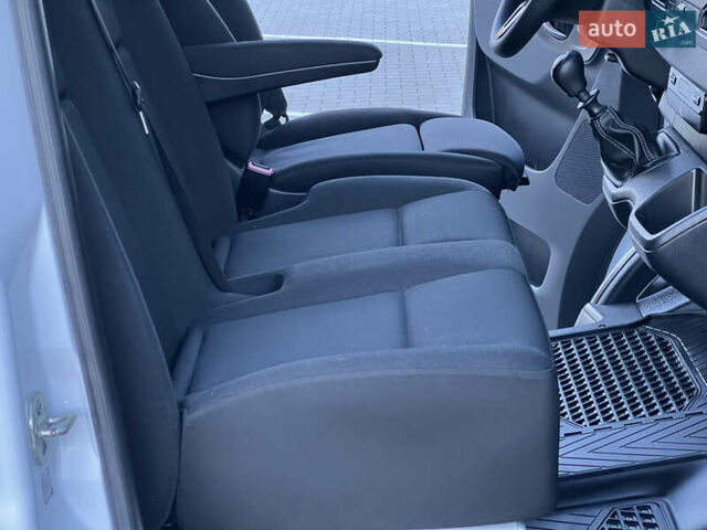 Белый Мерседес Sprinter, объемом двигателя 2.2 л и пробегом 203 тыс. км за 23800 $, фото 133 на Automoto.ua