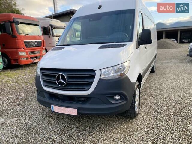 Белый Мерседес Sprinter, объемом двигателя 2.2 л и пробегом 150 тыс. км за 23370 $, фото 27 на Automoto.ua