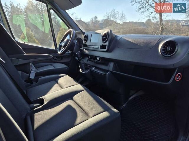 Белый Мерседес Sprinter, объемом двигателя 0 л и пробегом 343 тыс. км за 28300 $, фото 13 на Automoto.ua