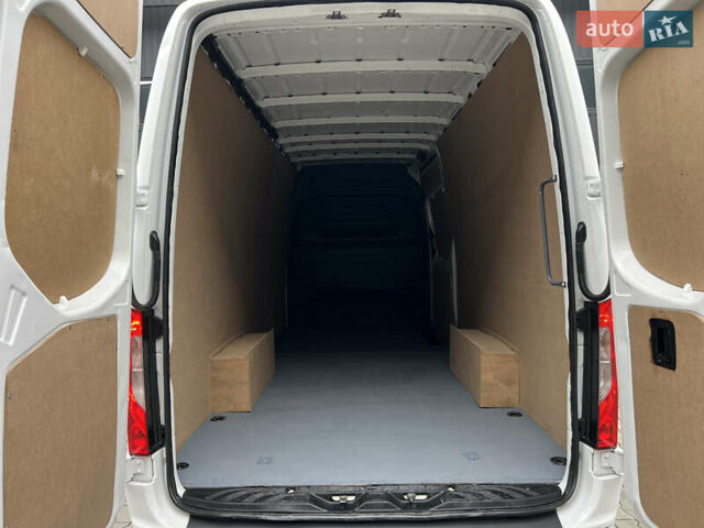 Білий Мерседес Sprinter, об'ємом двигуна 2.2 л та пробігом 249 тис. км за 23900 $, фото 84 на Automoto.ua