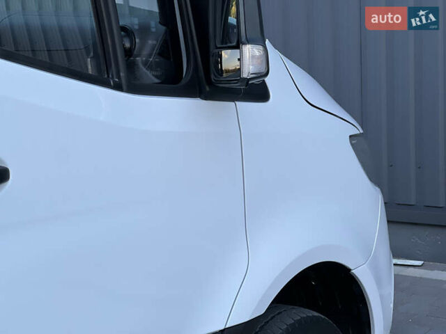 Белый Мерседес Sprinter, объемом двигателя 2.2 л и пробегом 203 тыс. км за 23800 $, фото 81 на Automoto.ua