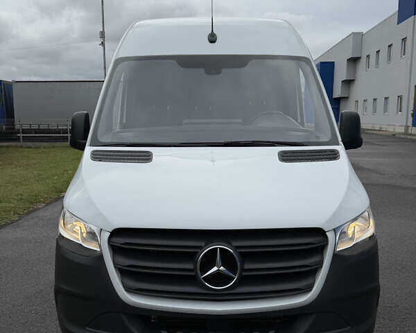 Білий Мерседес Sprinter, об'ємом двигуна 1.95 л та пробігом 350 тис. км за 24900 $, фото 1 на Automoto.ua