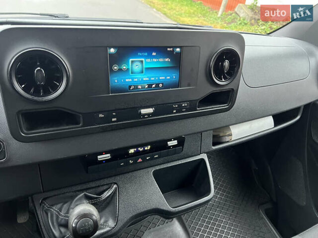 Белый Мерседес Sprinter, объемом двигателя 2.2 л и пробегом 250 тыс. км за 21555 $, фото 15 на Automoto.ua