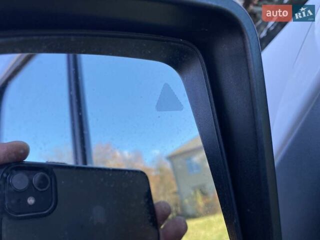 Білий Мерседес Sprinter, об'ємом двигуна 2.99 л та пробігом 173 тис. км за 33500 $, фото 35 на Automoto.ua