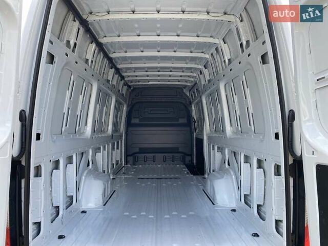 Белый Мерседес Sprinter, объемом двигателя 2.2 л и пробегом 198 тыс. км за 27999 $, фото 28 на Automoto.ua