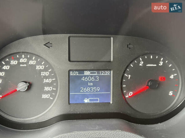 Белый Мерседес Sprinter, объемом двигателя 2.2 л и пробегом 268 тыс. км за 23800 $, фото 16 на Automoto.ua