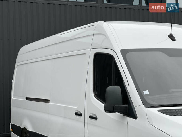 Білий Мерседес Sprinter, об'ємом двигуна 2.2 л та пробігом 249 тис. км за 23900 $, фото 57 на Automoto.ua