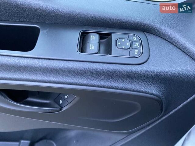 Білий Мерседес Sprinter, об'ємом двигуна 2.3 л та пробігом 140 тис. км за 23400 $, фото 53 на Automoto.ua