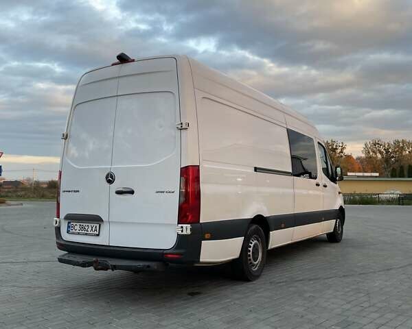 Белый Мерседес Sprinter, объемом двигателя 2.1 л и пробегом 611 тыс. км за 22800 $, фото 15 на Automoto.ua