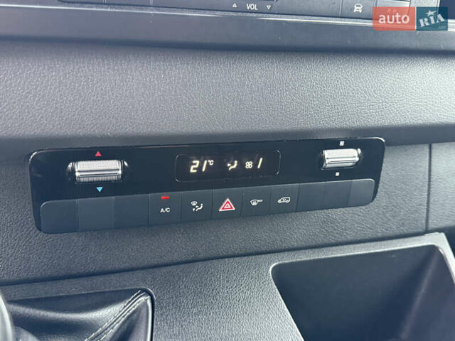 Белый Мерседес Sprinter, объемом двигателя 2.2 л и пробегом 268 тыс. км за 23800 $, фото 11 на Automoto.ua