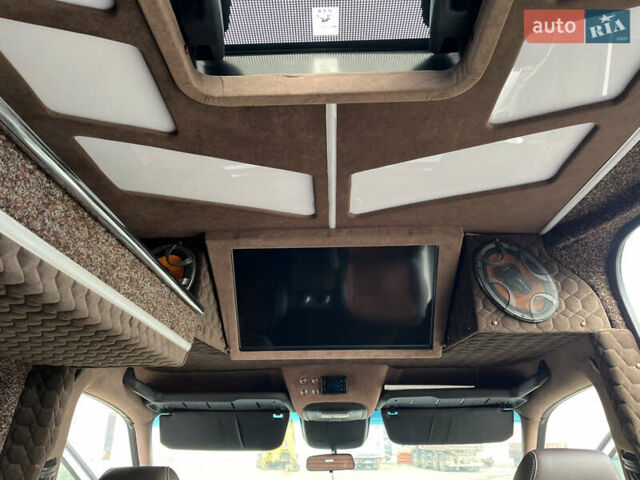 Білий Мерседес Sprinter, об'ємом двигуна 2.99 л та пробігом 386 тис. км за 44440 $, фото 25 на Automoto.ua