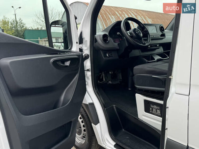 Белый Мерседес Sprinter, объемом двигателя 2.14 л и пробегом 256 тыс. км за 26900 $, фото 18 на Automoto.ua