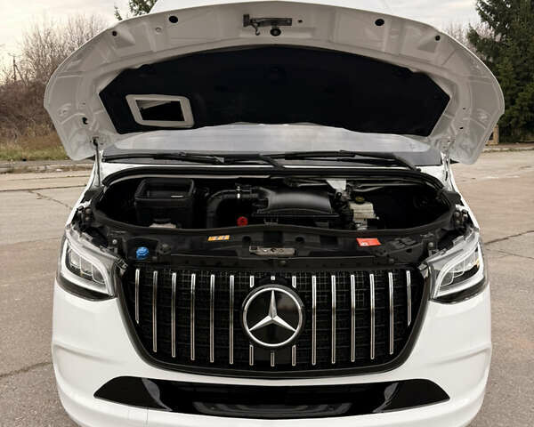 Белый Мерседес Sprinter, объемом двигателя 2.14 л и пробегом 299 тыс. км за 33900 $, фото 27 на Automoto.ua