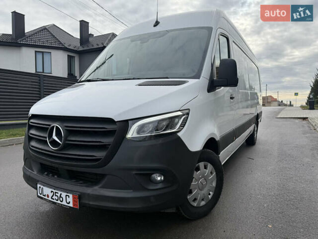 Білий Мерседес Sprinter, об'ємом двигуна 0 л та пробігом 400 тис. км за 26500 $, фото 4 на Automoto.ua