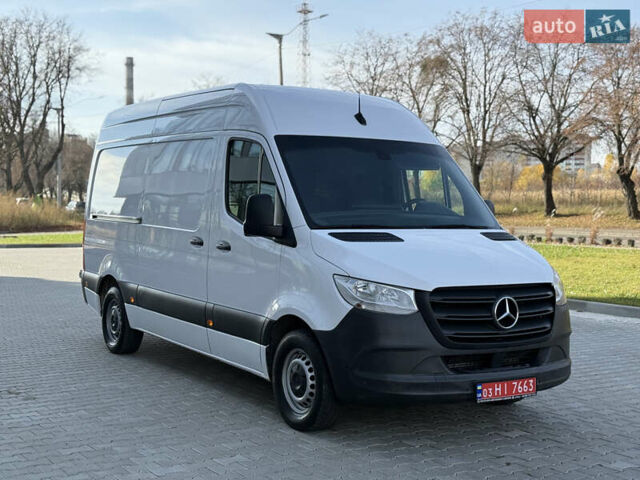 Белый Мерседес Sprinter, объемом двигателя 2.2 л и пробегом 233 тыс. км за 24900 $, фото 5 на Automoto.ua