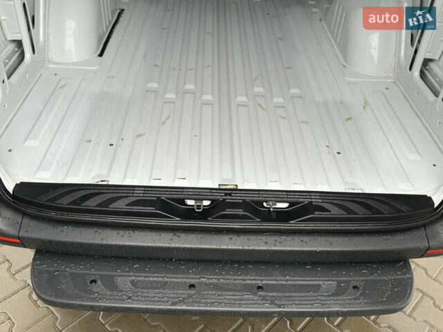 Білий Мерседес Sprinter, об'ємом двигуна 0 л та пробігом 336 тис. км за 26700 $, фото 12 на Automoto.ua