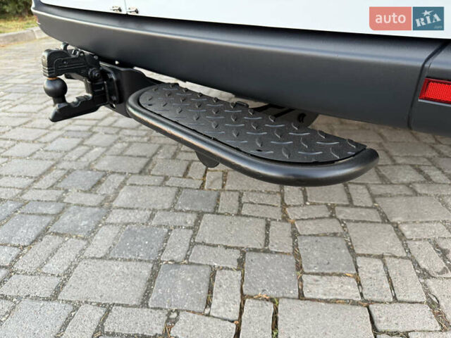 Білий Мерседес Sprinter, об'ємом двигуна 3 л та пробігом 260 тис. км за 34800 $, фото 18 на Automoto.ua