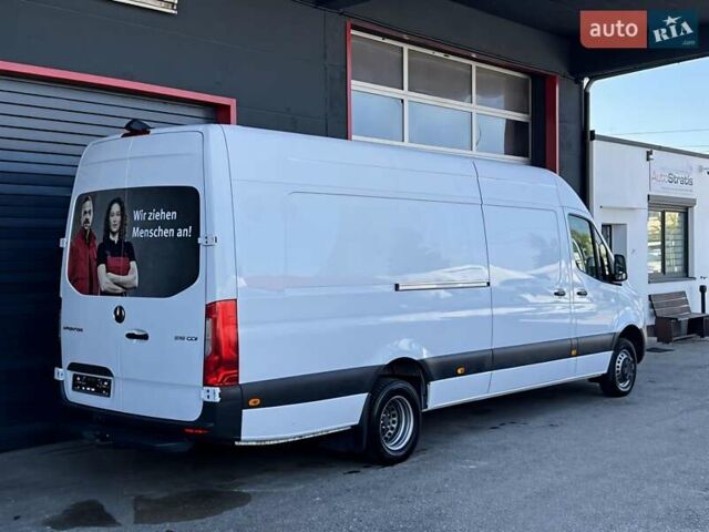 Білий Мерседес Sprinter, об'ємом двигуна 2.2 л та пробігом 322 тис. км за 46282 $, фото 2 на Automoto.ua