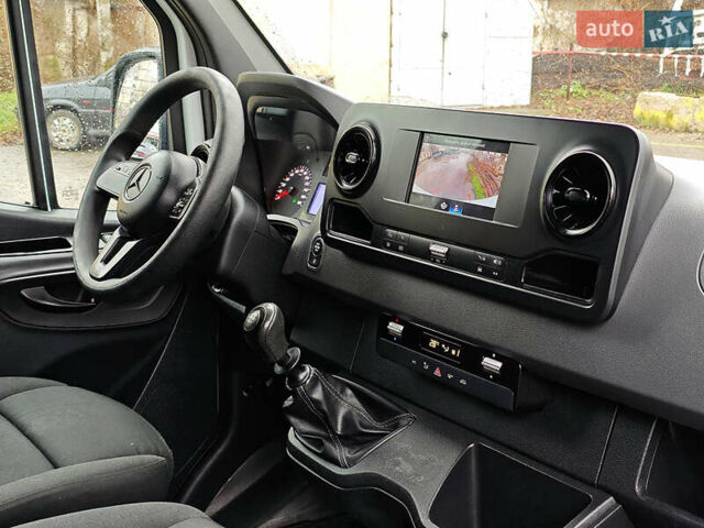 Белый Мерседес Sprinter, объемом двигателя 2.2 л и пробегом 314 тыс. км за 24900 $, фото 19 на Automoto.ua