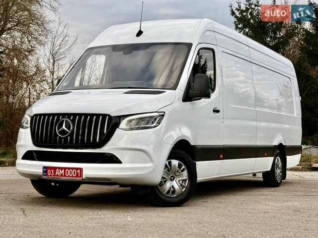 Белый Мерседес Sprinter, объемом двигателя 2.14 л и пробегом 299 тыс. км за 33900 $, фото 2 на Automoto.ua