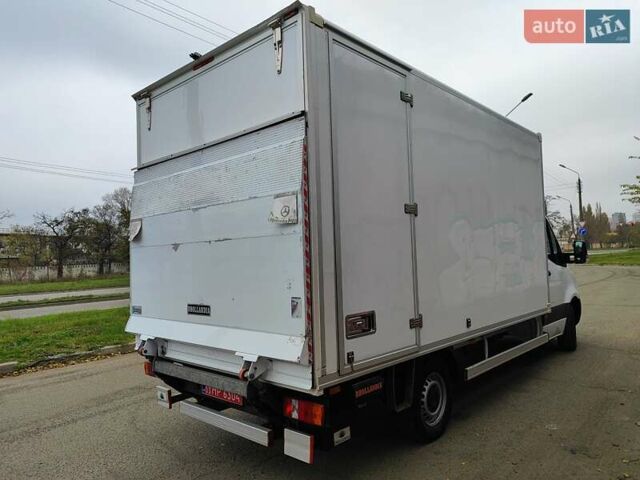 Белый Мерседес Sprinter, объемом двигателя 2.2 л и пробегом 246 тыс. км за 25500 $, фото 15 на Automoto.ua