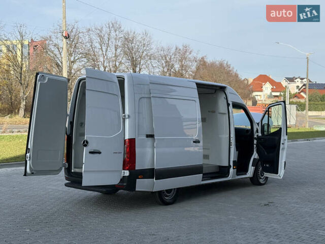 Белый Мерседес Sprinter, объемом двигателя 2.2 л и пробегом 233 тыс. км за 24900 $, фото 38 на Automoto.ua