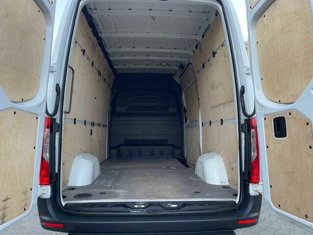 Білий Мерседес Sprinter, об'ємом двигуна 2.2 л та пробігом 284 тис. км за 25800 $, фото 5 на Automoto.ua