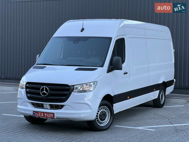 Белый Мерседес Sprinter, объемом двигателя 2.2 л и пробегом 203 тыс. км за 23800 $, фото 2 на Automoto.ua
