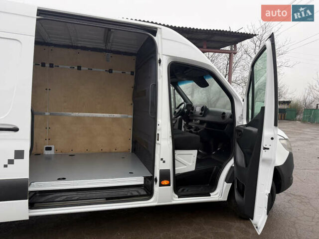 Білий Мерседес Sprinter, об'ємом двигуна 2.14 л та пробігом 245 тис. км за 26900 $, фото 36 на Automoto.ua