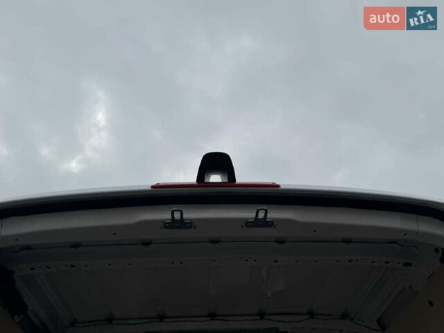 Белый Мерседес Sprinter, объемом двигателя 2.14 л и пробегом 256 тыс. км за 26900 $, фото 43 на Automoto.ua