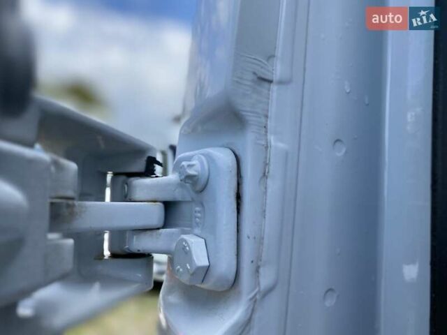 Белый Мерседес Sprinter, объемом двигателя 2.2 л и пробегом 198 тыс. км за 27999 $, фото 29 на Automoto.ua